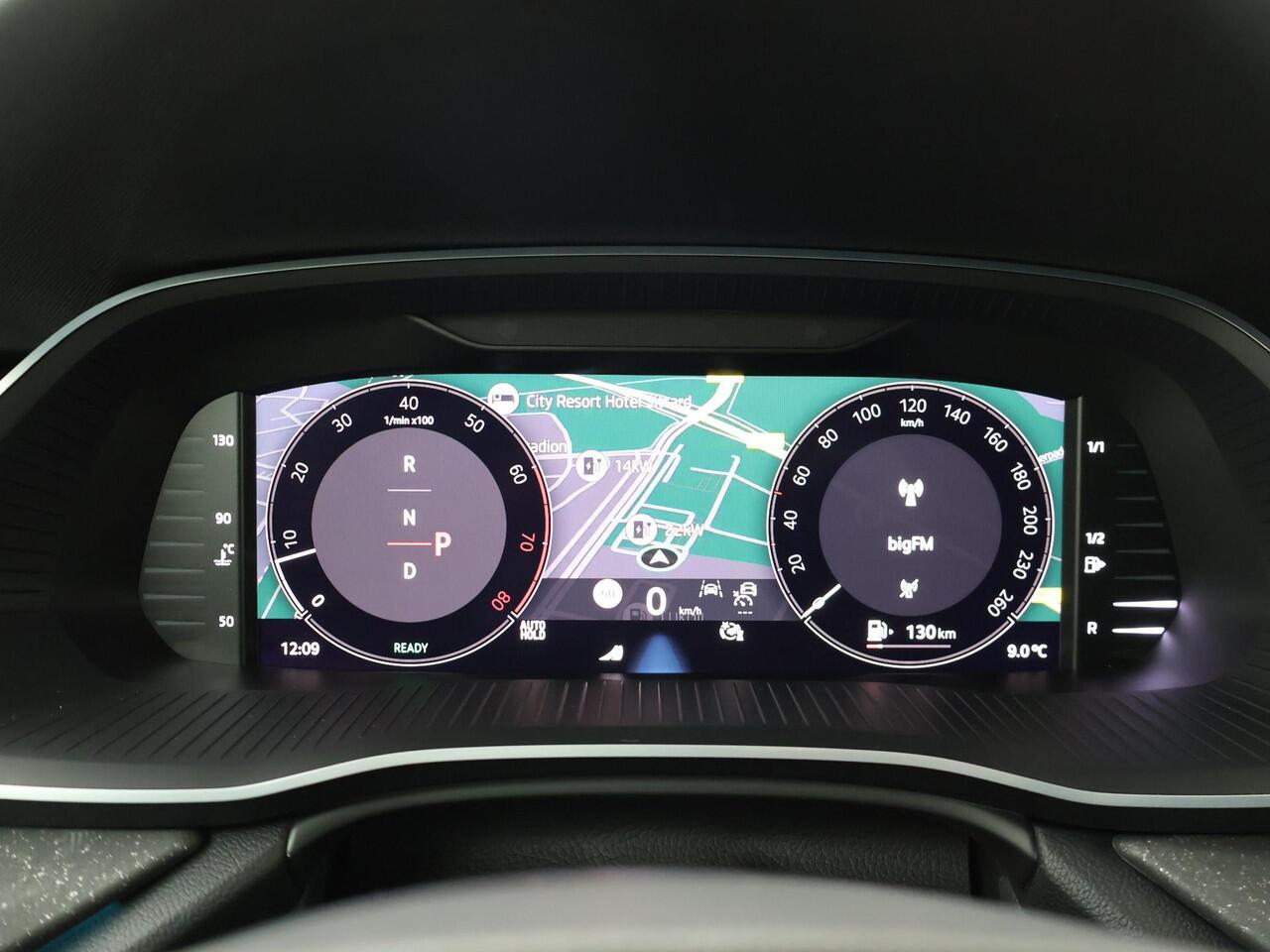 Skoda OCTAVIA Combi First Black Styling Pakket 1.5 TSI DSG | Automaat | Navigatie | Adaptieve cruise control | Apple Carplay/Android Auto | 18" lichtmetalen velgen |