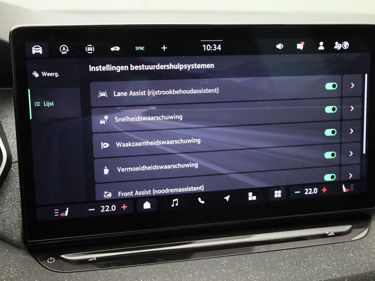 Skoda OCTAVIA Combi 1.5TSI/150PK MHEV FL Selection DSG · Panoramadak · Navigatie · Zittingen- & stuurverwarming · Apple/Android Car Play · Garantie tot februari 2029 of 60000km