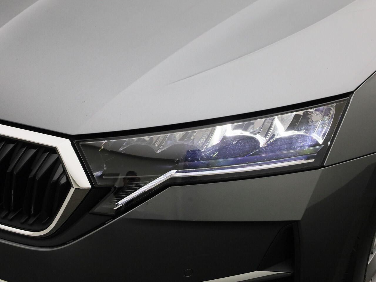 Skoda OCTAVIA Combi 1.5TSI/150PK MHEV FL Selection DSG · Panoramadak · Navigatie · Zittingen- & stuurverwarming · Apple/Android Car Play · Garantie tot februari 2029 of 60000km