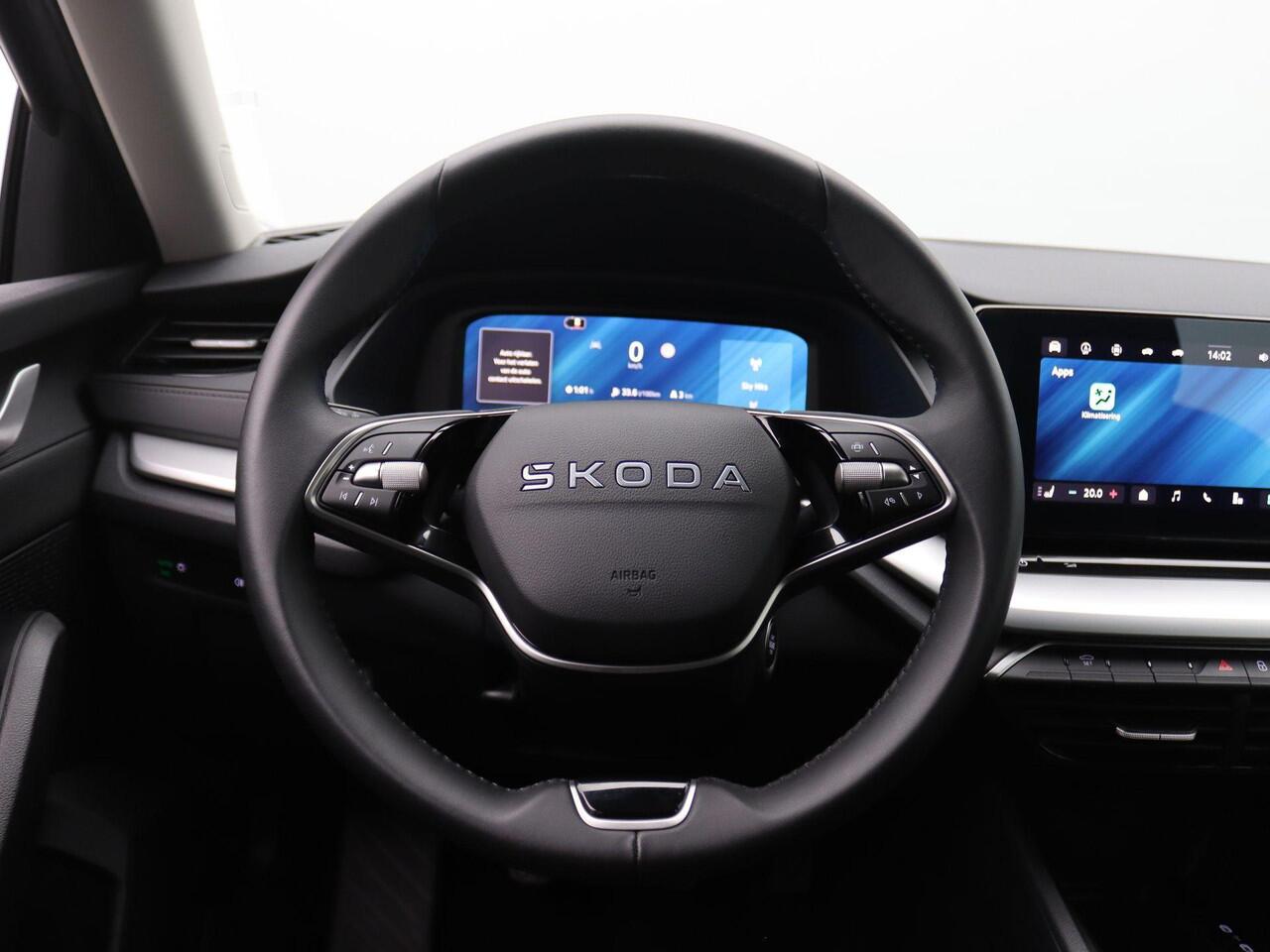 Skoda OCTAVIA Combi 1.5 TSI Edition 115PK Trekhaak, Parkeersensoren Achter, Stoelverwarming, Navi via Apple Carplay/Android Auto, Virtual Cockpit, 18" LM Velgen