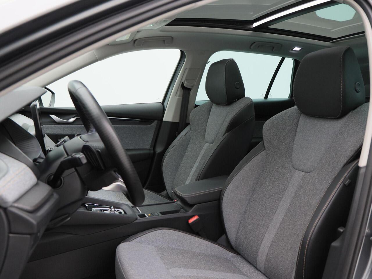 Skoda OCTAVIA Combi 1.5 TSi 150 Pk Automaat Business Edition Plus | Panoramadak | Virtual Cockpit | Elektrische Achterklep | Camera | Keyless | 17 Inch | 19.433 Km!!