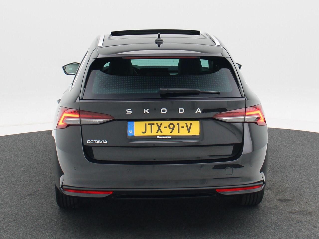 Skoda OCTAVIA Combi 1.5 TSi 150 Pk Automaat Business Edition Plus | Panoramadak | Virtual Cockpit | Elektrische Achterklep | Camera | Keyless | 17 Inch | 16.895 Km!!