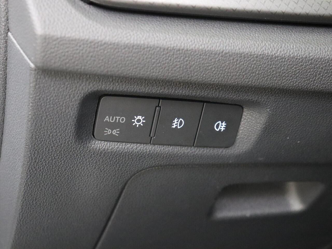 Skoda OCTAVIA Combi 1.5 TSI MHEV Business Edition Plus