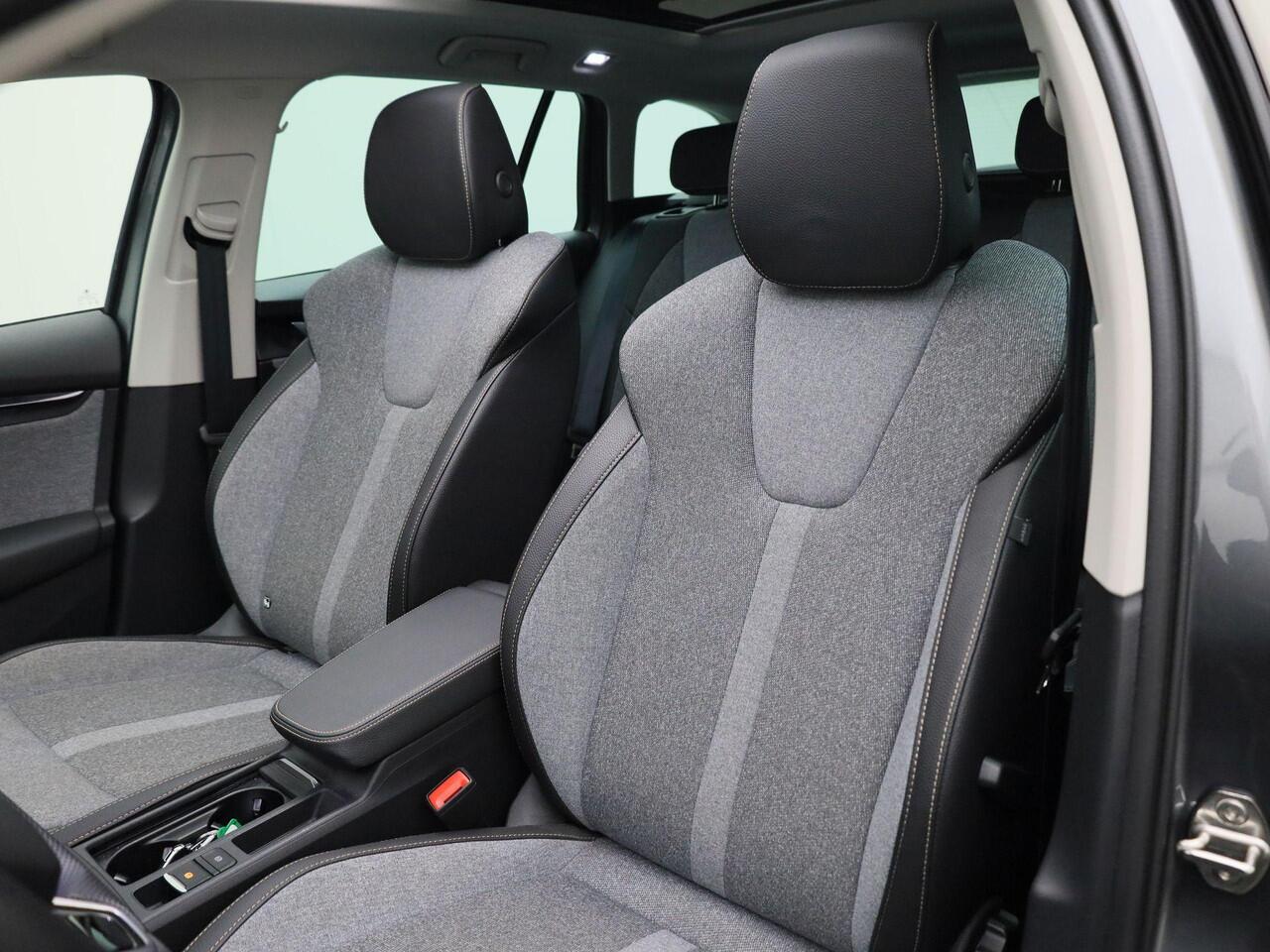 Skoda OCTAVIA Combi 1.5TSI/150PK MHEV FL Selection DSG · Panoramadak · Navigatie · Zittingen- & stuurverwarming · Apple/Android Car Play · Garantie tot februari 2029 of 60000km