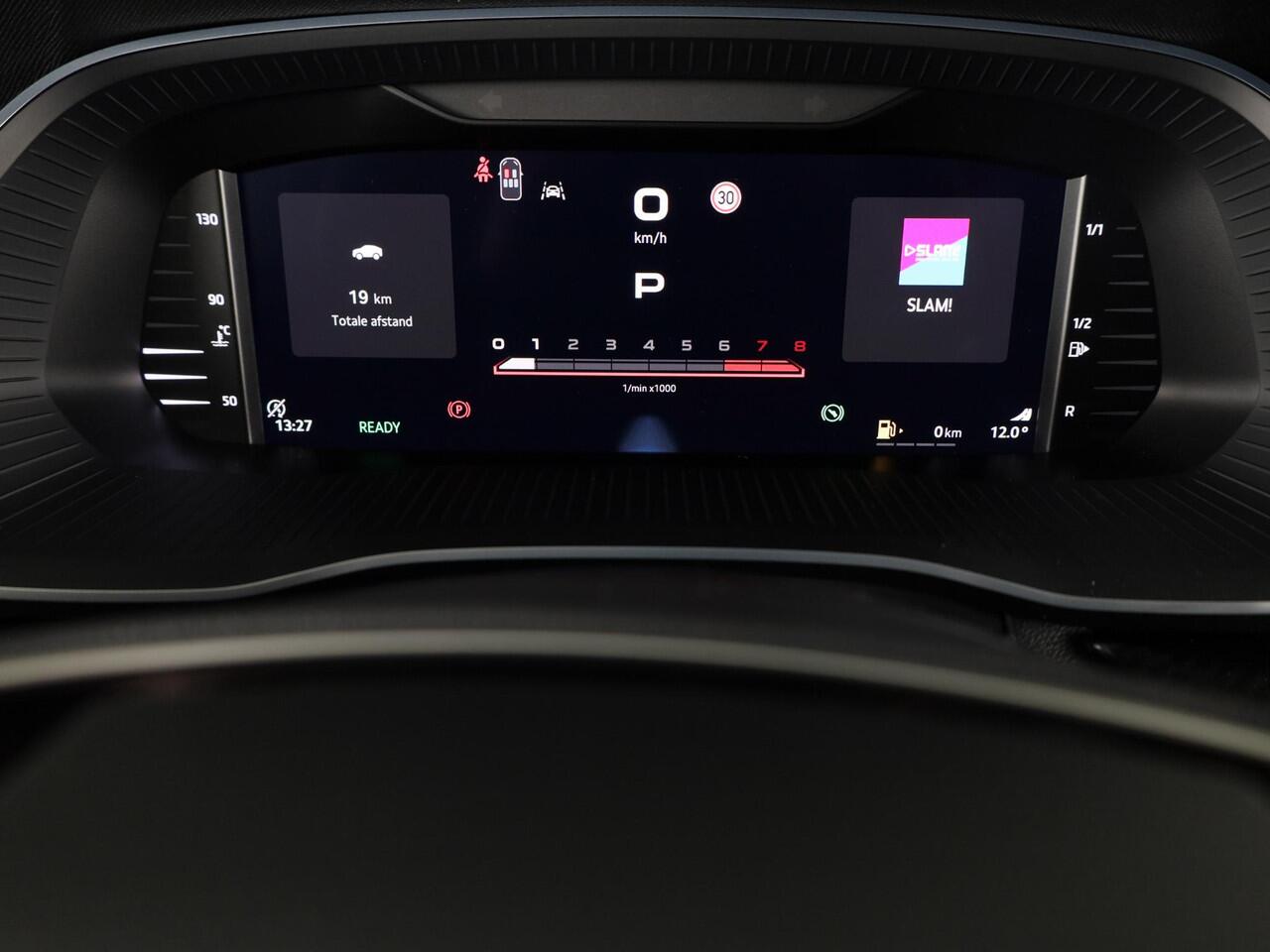 Skoda OCTAVIA Combi Sportline Tour m-HEV 1.5 TSI 150 pk 7 versn. DSG | Schuif/kanteldak | Travel assist | Trekhaak wegklapbaar