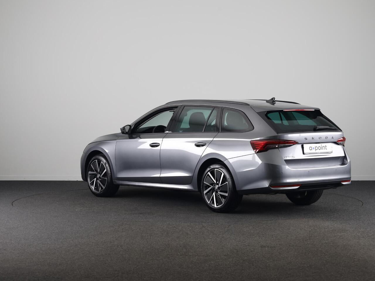 Skoda OCTAVIA Combi Business Edition m-HEV 1.5 TSI 115 pk 7 versn. DSG | Sunset | Wegklapbare trekhaak | 18 inch lichtmetalen velgen Vega Aero zwart