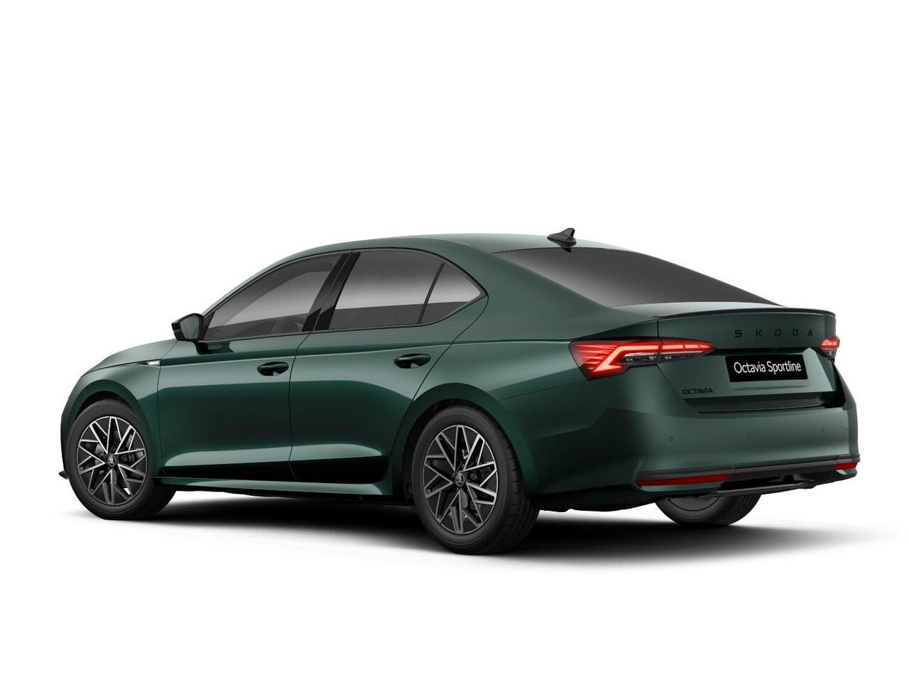 Skoda OCTAVIA Sportline Tour m-HEV 1.5 TSI 150 pk 7 versn. DSG | Navigatie pakket | Travel Assist | Wegklapbare trekhaak | Winter pakket