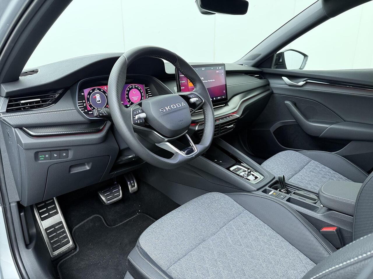 Skoda OCTAVIA Combi Sportline Tour 1.5 TSI 150 PK DSG | Automaat | Trekhaak | Navigatie & Winter pakket | ¤ 2.950 tour voordeel |