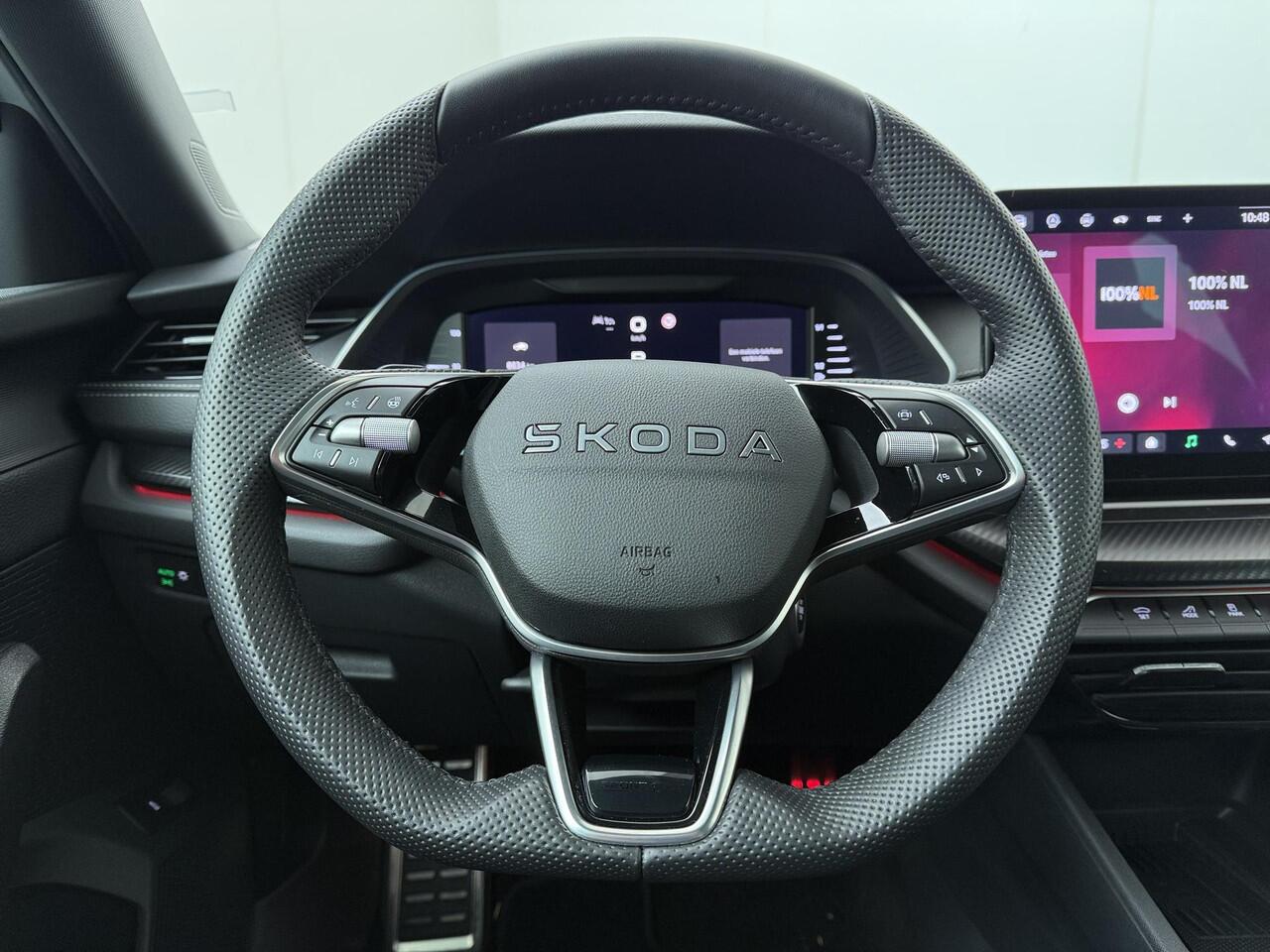 Skoda OCTAVIA Combi Sportline Tour 1.5 TSI 150 PK DSG | Automaat | Trekhaak | Navigatie & Winter pakket | ¤ 2.950 tour voordeel |