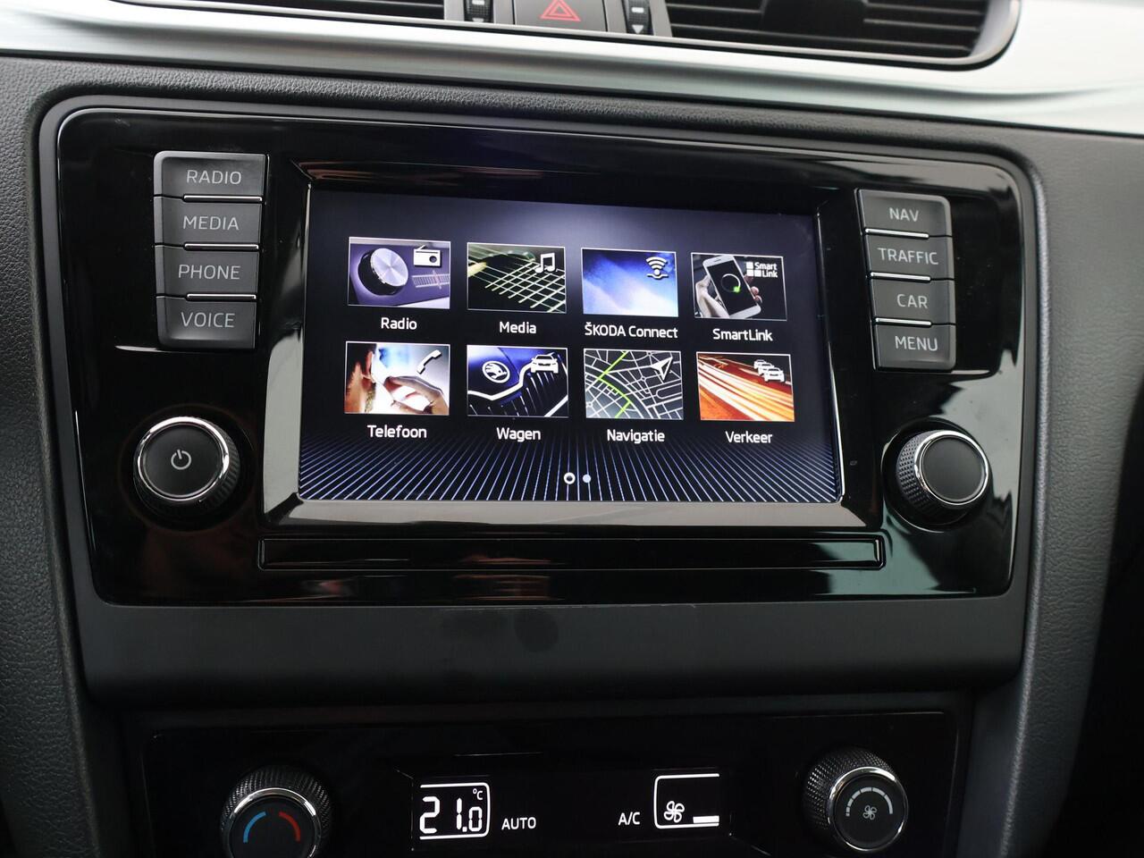 Skoda RAPID Spaceback 1.0 TSI Greentech Drive | 95 PK | Automaat | Multifunctioneel stuurwiel | Cruisecontrol | Stoelverwarming |