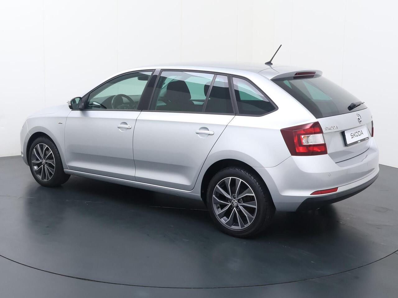 Skoda RAPID Spaceback 1.0 TSI Greentech Drive | 95 PK | Automaat | Multifunctioneel stuurwiel | Cruisecontrol | Stoelverwarming |