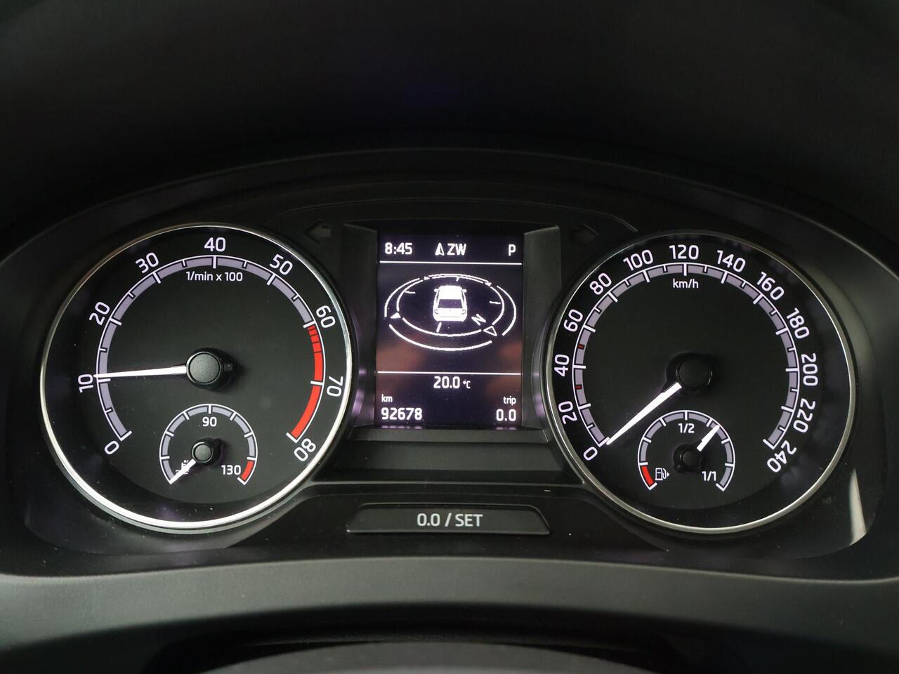 Skoda RAPID Spaceback 1.0 TSI Greentech Drive | 95 PK | Automaat | Multifunctioneel stuurwiel | Cruisecontrol | Stoelverwarming |