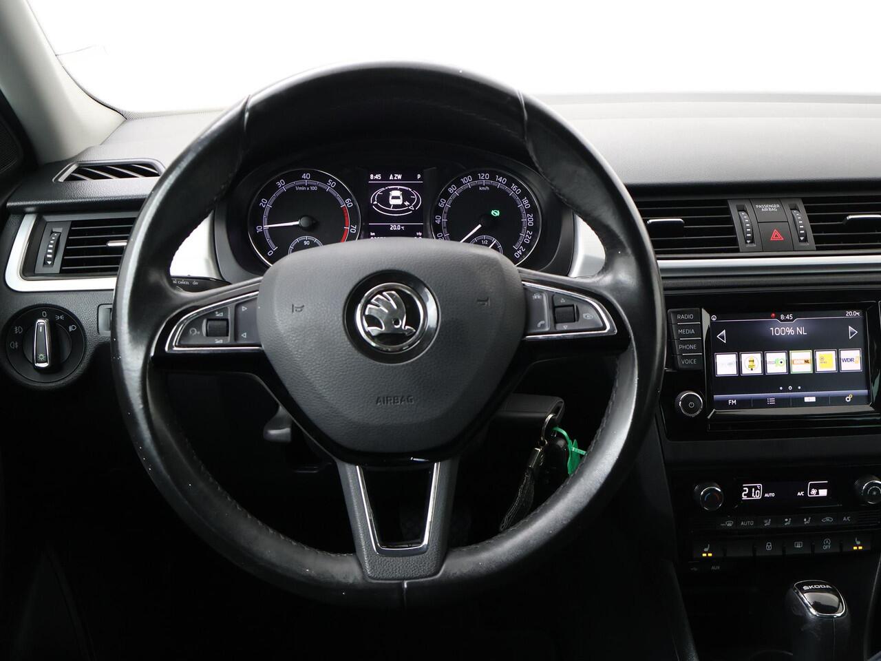 Skoda RAPID Spaceback 1.0 TSI Greentech Drive | 95 PK | Automaat | Multifunctioneel stuurwiel | Cruisecontrol | Stoelverwarming |