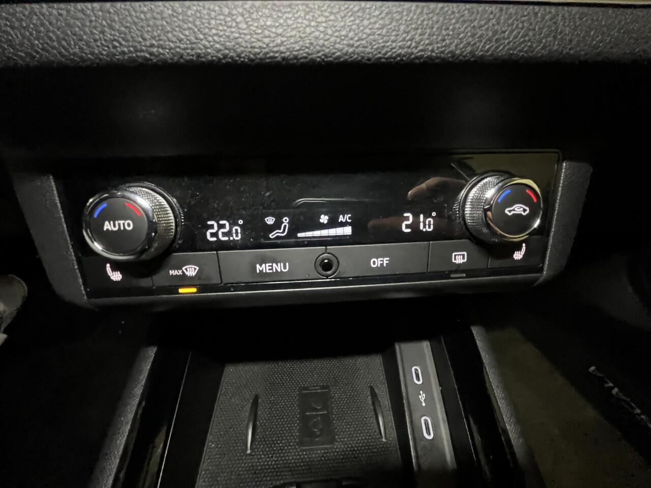 Skoda SCALA 1.0 TSI First Edition | L.m. Velgen | Climate control | Cruise control