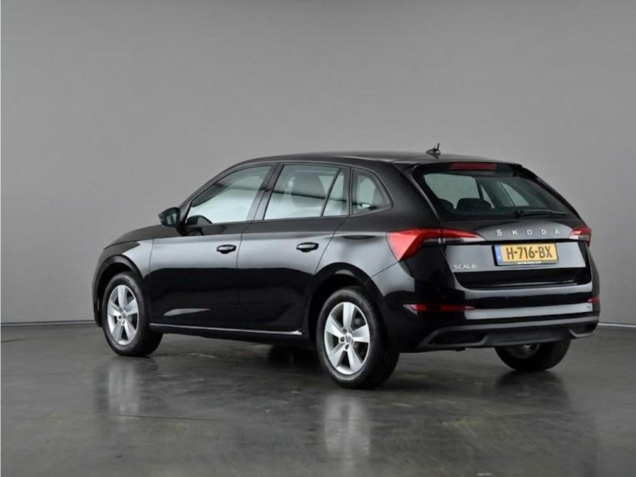 Skoda SCALA 1.0 TSI Ambition 110pk | Navigatie via App | Climatronic | Lichtmetalen velgen | Cruise controle