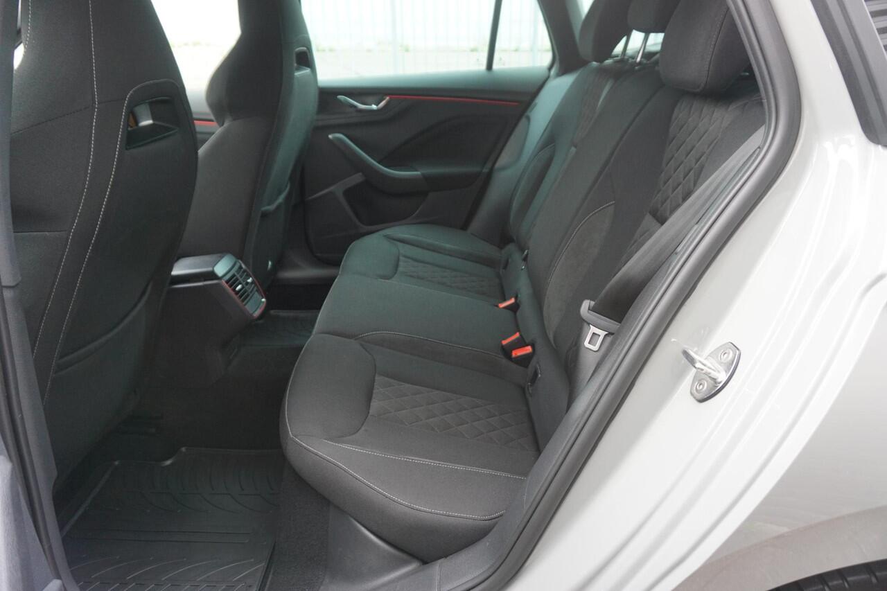 Skoda SCALA 1.5 TSI 150pk Sport Business/Virtual Cockpit/ Trekhaak wegklapbaar