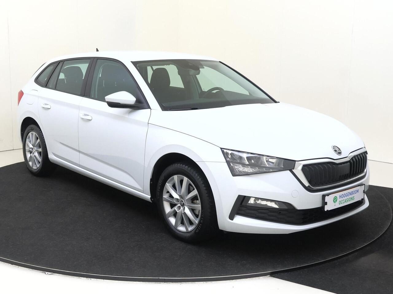 Skoda SCALA 1.0 TSI Style | Virtual cockpit | Cruise control | Navigatie | Climate control | Groot multimedia scherm | CarPlay | Keyless start |