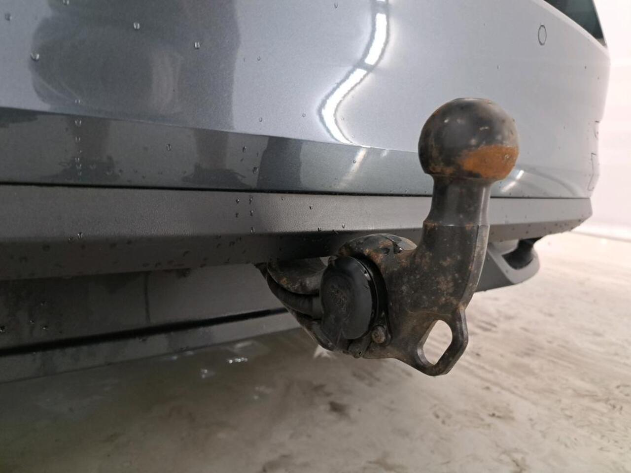 Skoda SCALA 1.5 Sport Business 1e Eigenaar | NL-Auto | Volledig Onderh | BTW | Klapbare Trekhaak | Camera | Donkere Hemel | Carplay | Full Led | Cruise | Bots waarschuwing | Full Led