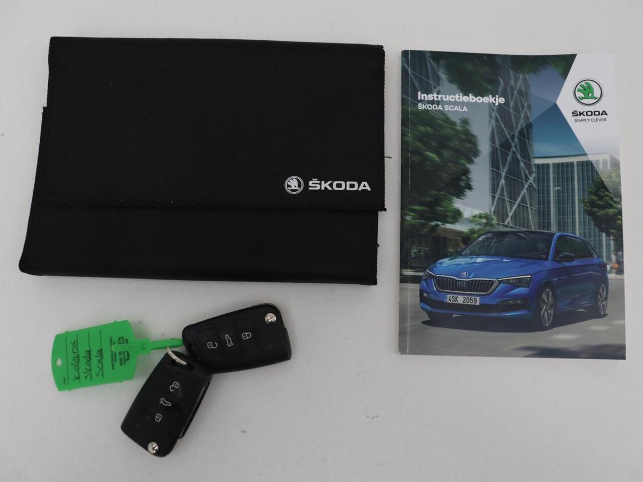 Skoda SCALA 1.0 TSI Ambition | Carplay | Full LED | Cruise control | Airco | Bluetooth | DAB