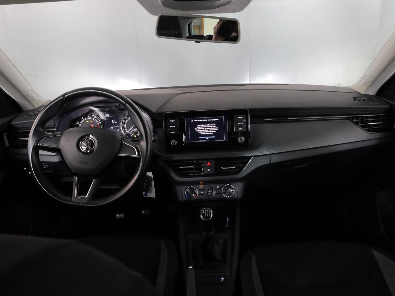 Skoda SCALA 1.0 TSI Active 115 pk | Airco | Cruise control | LED koplampen | Elektr. spiegels |