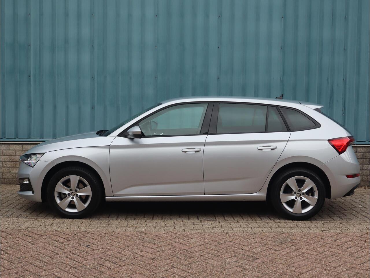 Skoda SCALA 1.0 TSI 110pk AUTOMAAT DSG | AIRCO | NAVI | APPLE CARPLAY / ANDROID AUTO |