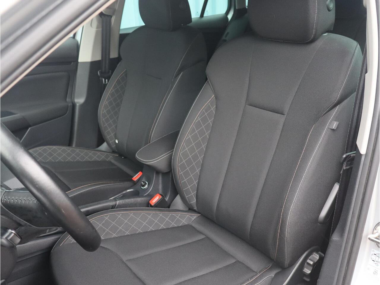 Skoda SCALA 1.0 TSI 110pk AUTOMAAT DSG | AIRCO | NAVI | APPLE CARPLAY / ANDROID AUTO |