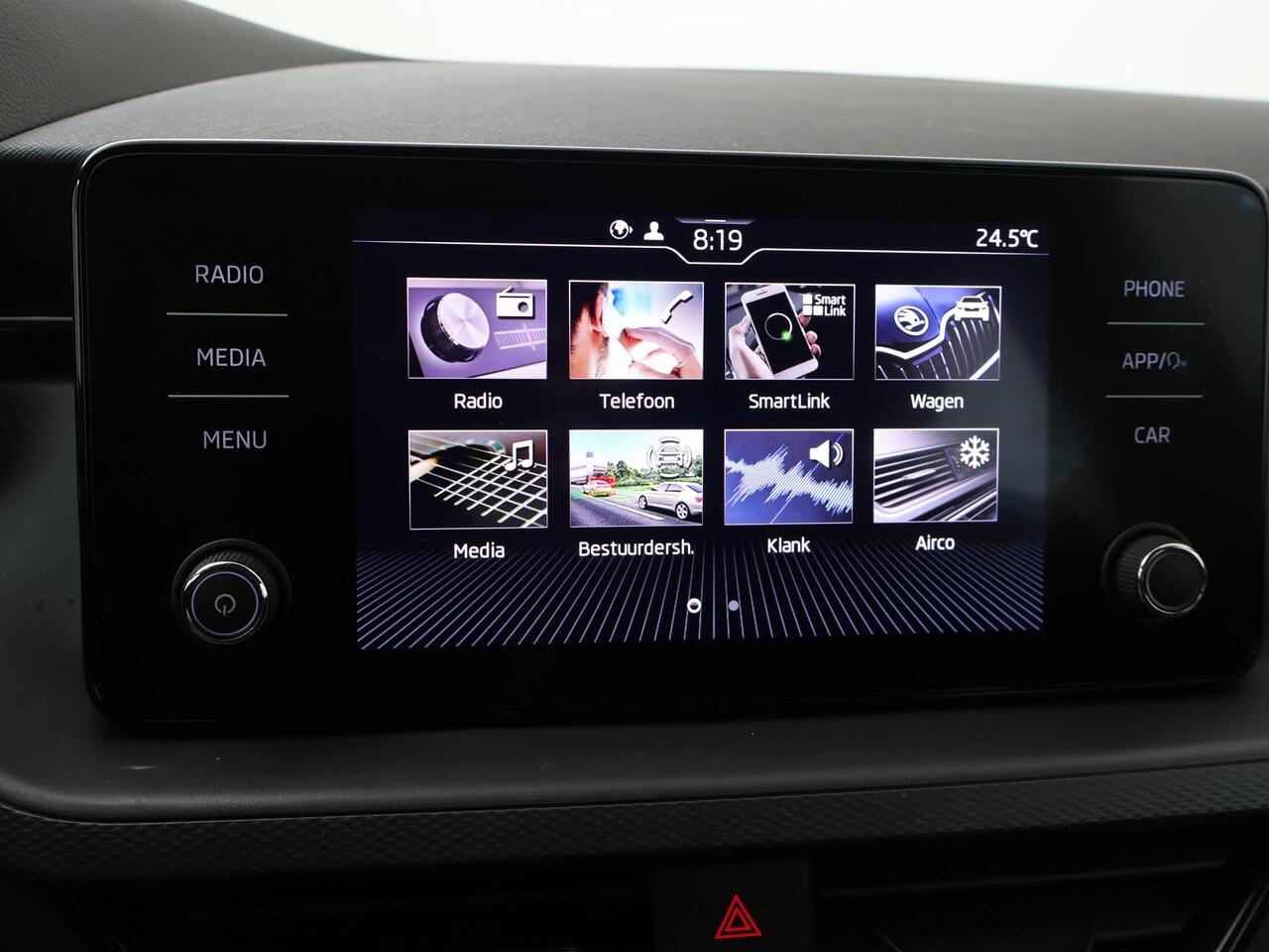 Skoda SCALA 1.0 TSI Ambition | 115 PK | Automaat | Multifunctioneel stuurwiel | Cruise control | Spraakbediening | Laneassist | Frontassist | Automatische verlichting | Climate | Dab+ | Bluetooth | Apple Carplay - Androidauto | Lm16'' |