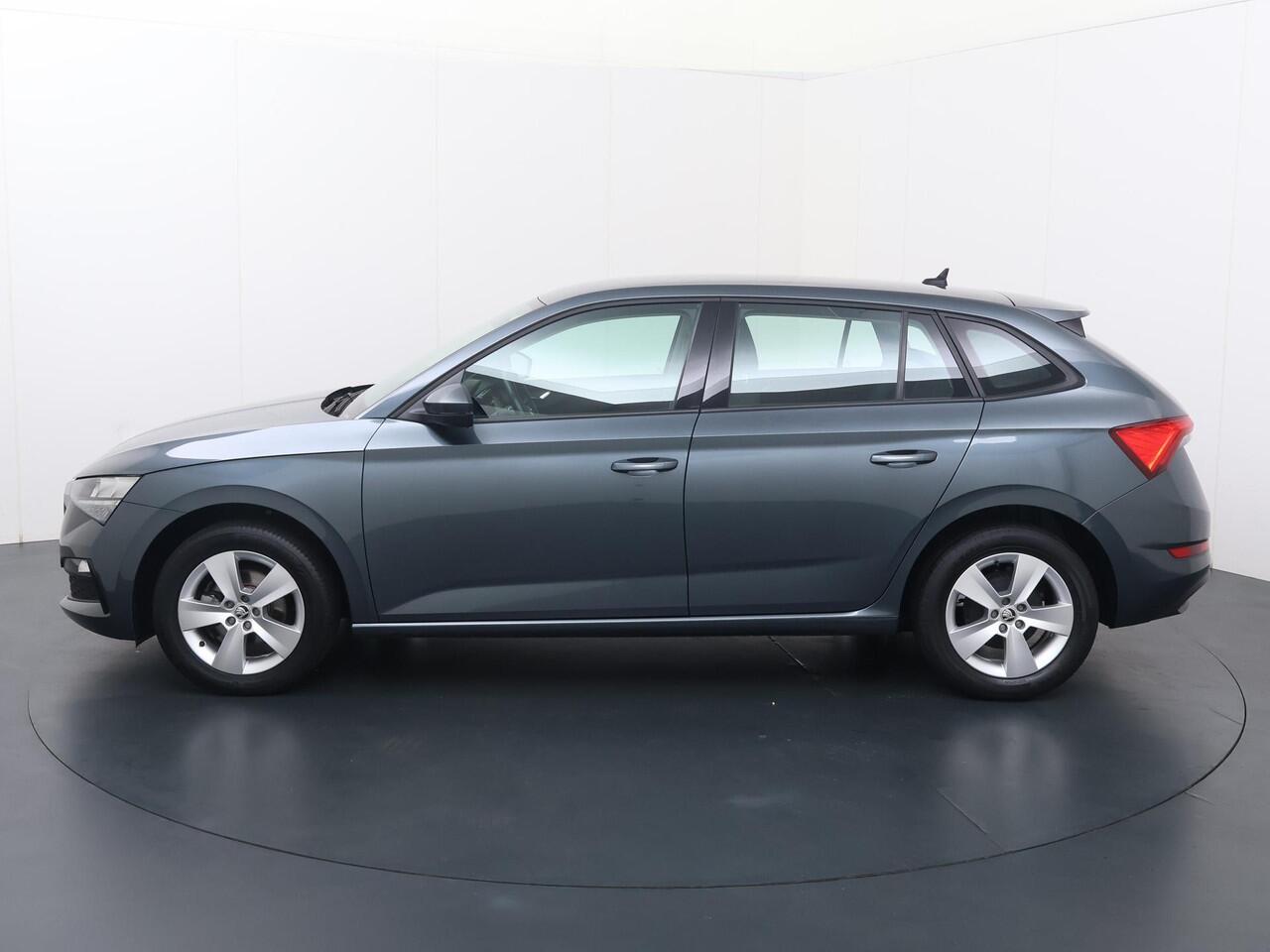 Skoda SCALA 1.0 TSI Ambition | 115 PK | Automaat | Multifunctioneel stuurwiel | Cruise control | Spraakbediening | Laneassist | Frontassist | Automatische verlichting | Climate | Dab+ | Bluetooth | Apple Carplay - Androidauto | Lm16'' |