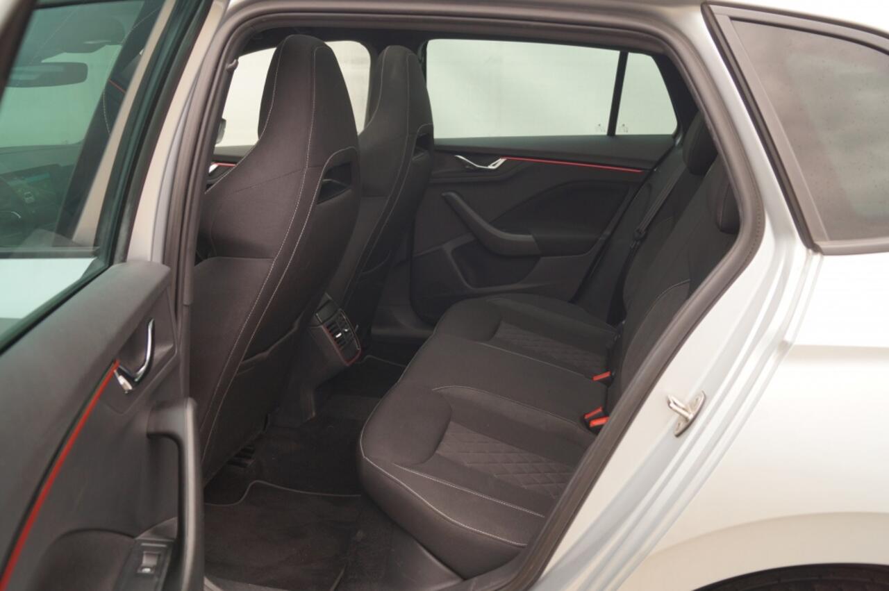 Skoda SCALA 1.5 TSI 150pk DSG Sport Business -PANO-NAVI-ECC-DIGI-