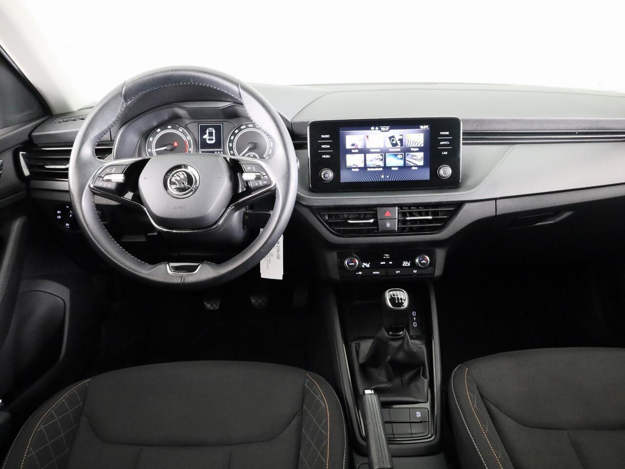 Skoda SCALA 1.0 TSI Ambition 110 pk | Navigatie via App | Parkeersensoren achter | LED koplampen | Apple Carplay/Android Auto |