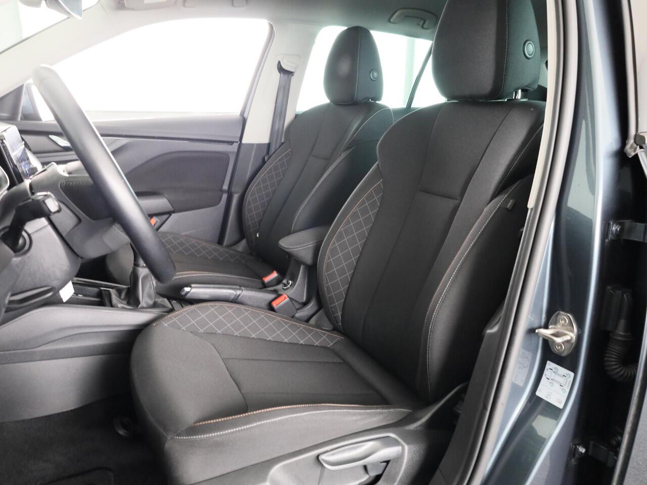 Skoda SCALA 1.0 TSI Ambition 110 pk | Navigatie via App | Parkeersensoren achter | LED koplampen | Apple Carplay/Android Auto |