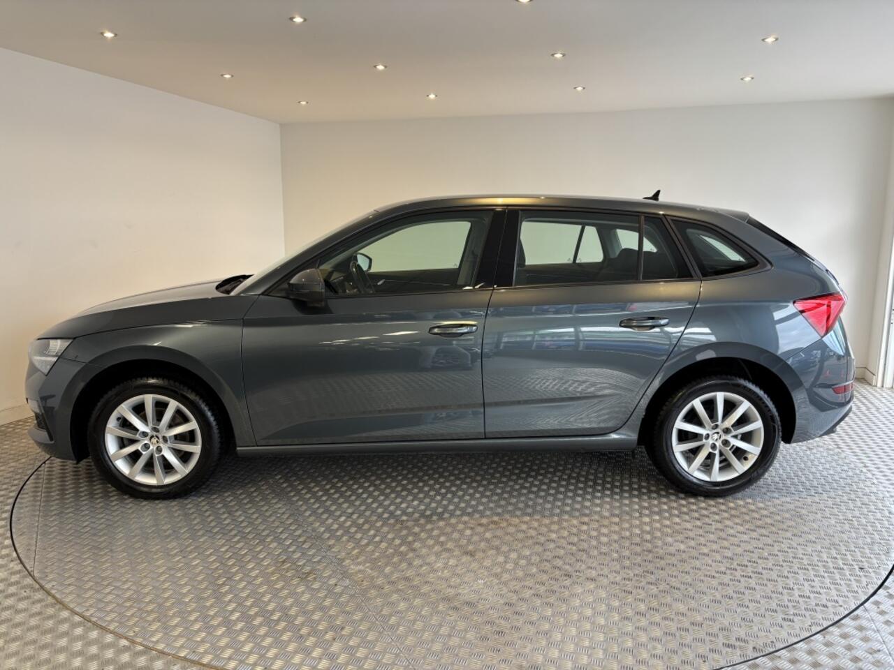 Skoda SCALA 1.0 TSI Automaat Style Trekhaak, Apple/Android