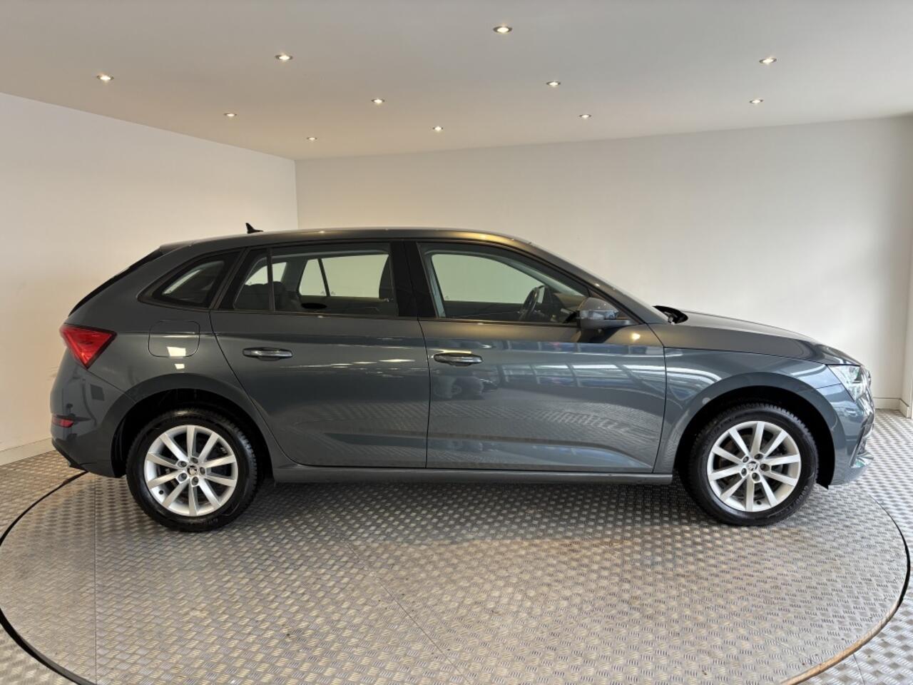 Skoda SCALA 1.0 TSI Automaat Style Trekhaak, Apple/Android