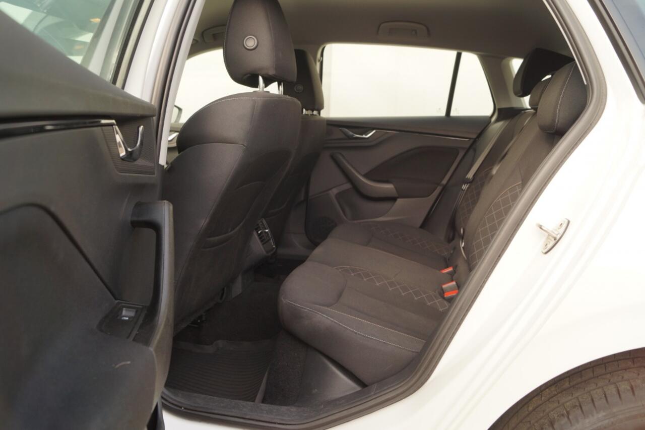 Skoda SCALA 1.0 TSI 110pk Style -NAVI-ECC-LED-PDC-