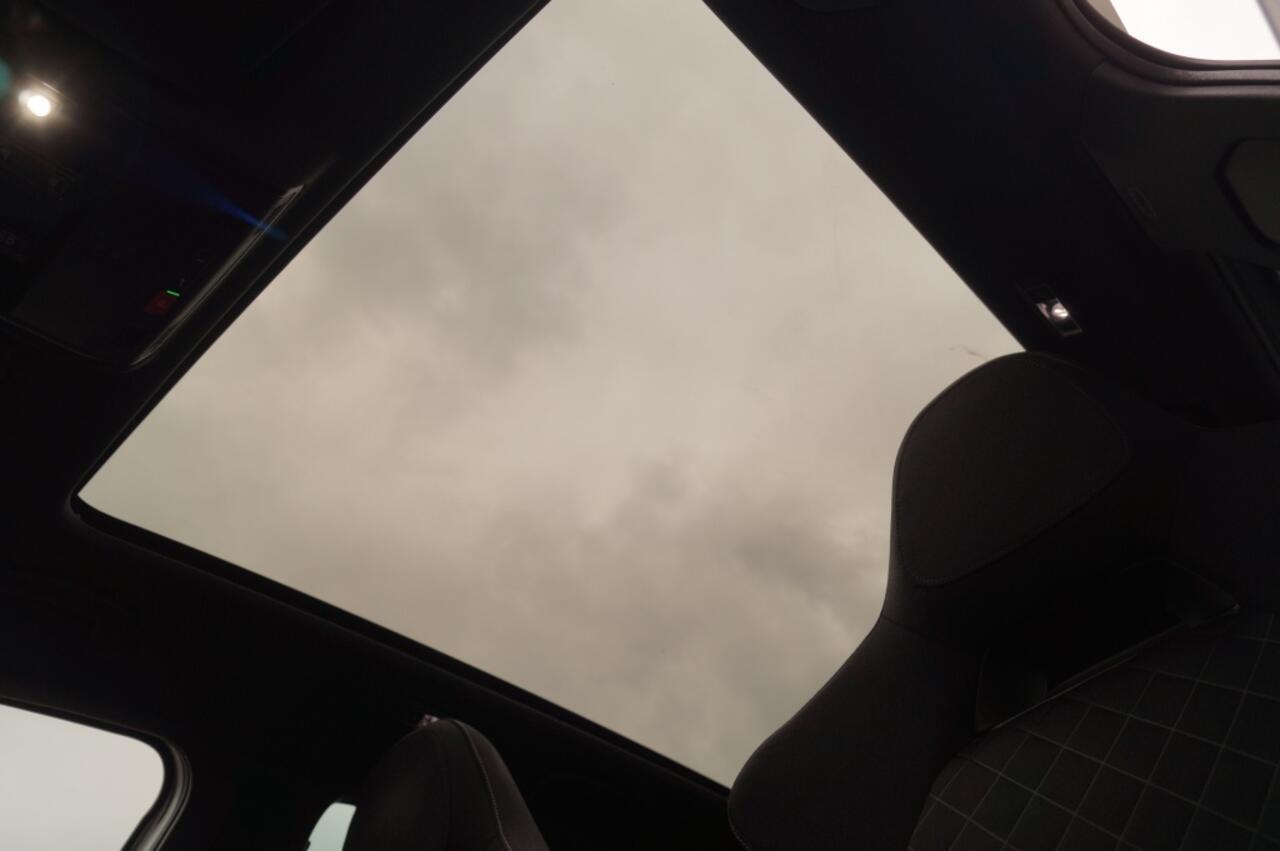 Skoda SCALA 1.5 TSI 150pk DSG Sport Business -PANO-NAVI-ECC-DIGI-