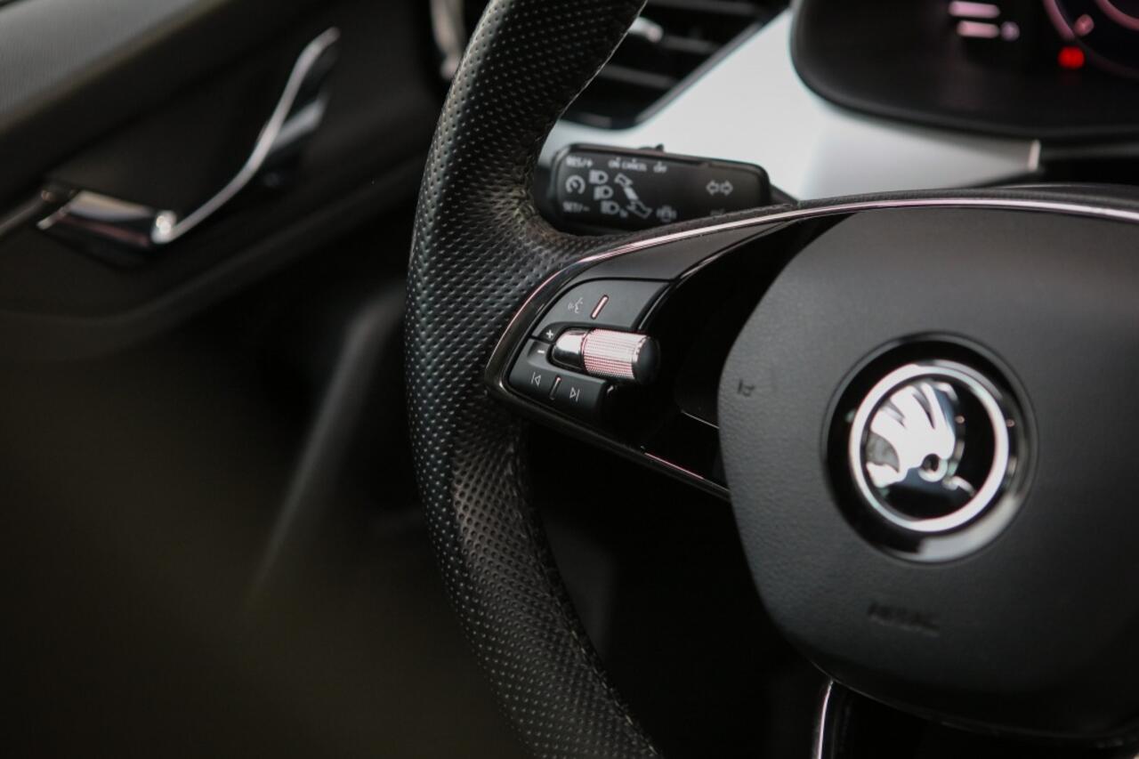 Skoda SCALA 1.0 TSI Sport | Schaalstoelen | Cruise | Carplay |