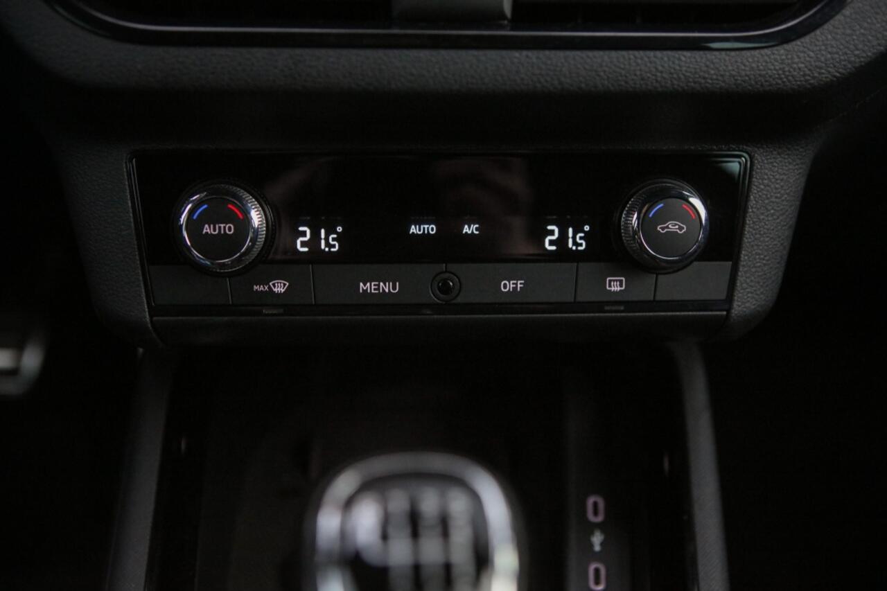 Skoda SCALA 1.0 TSI Sport | Schaalstoelen | Cruise | Carplay |