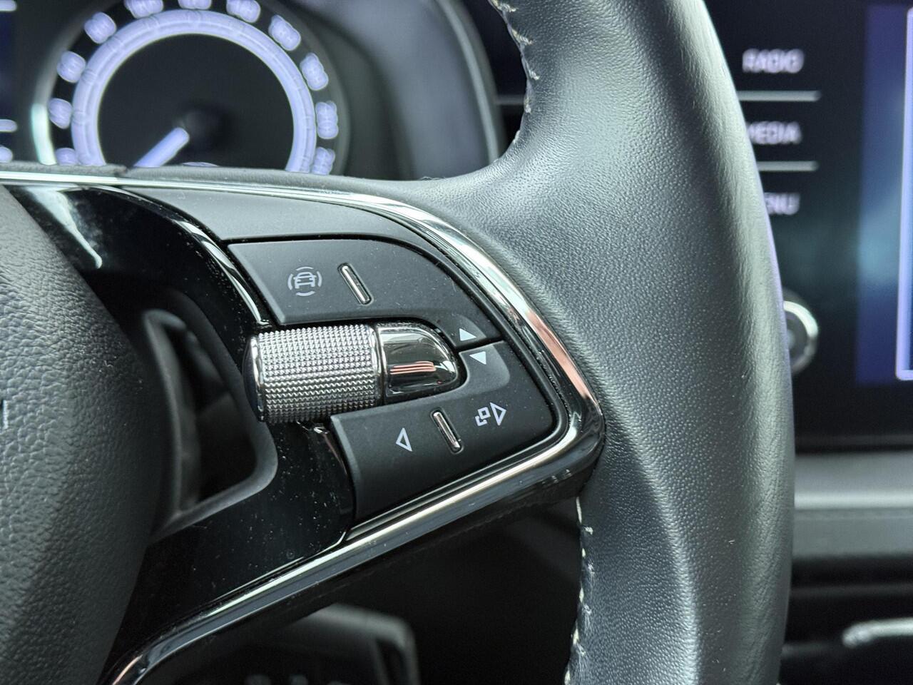 Skoda SCALA 1.0 TSI Ambition | 110 PK | LED verlichting | Cruise control | Apple Carplay/Android Auto |