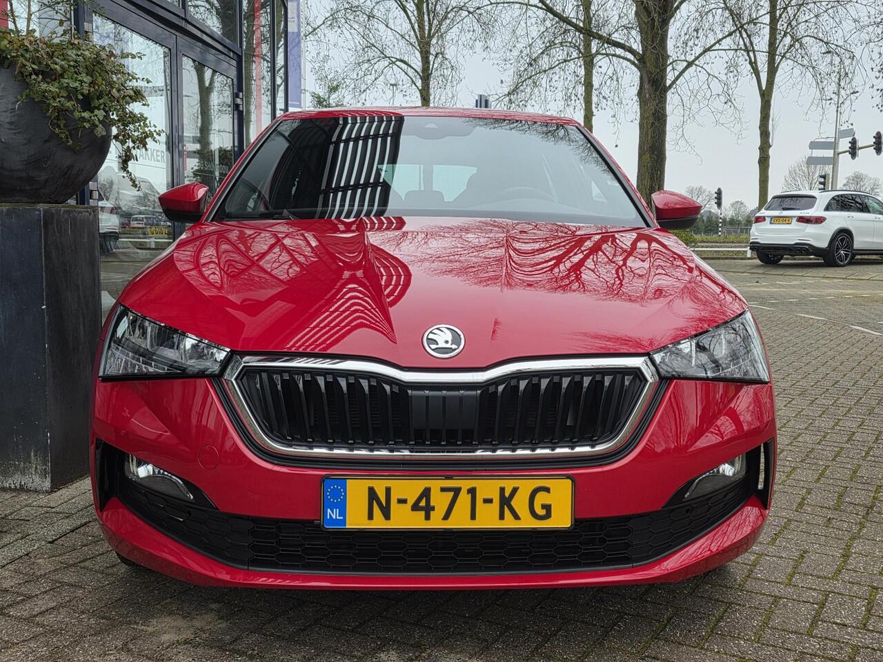 Skoda SCALA 1.0 TSI Sport Business AUTOMAAT | Apple carplay | Cruise Control | Parkeersensoren | Licht metalen velgen