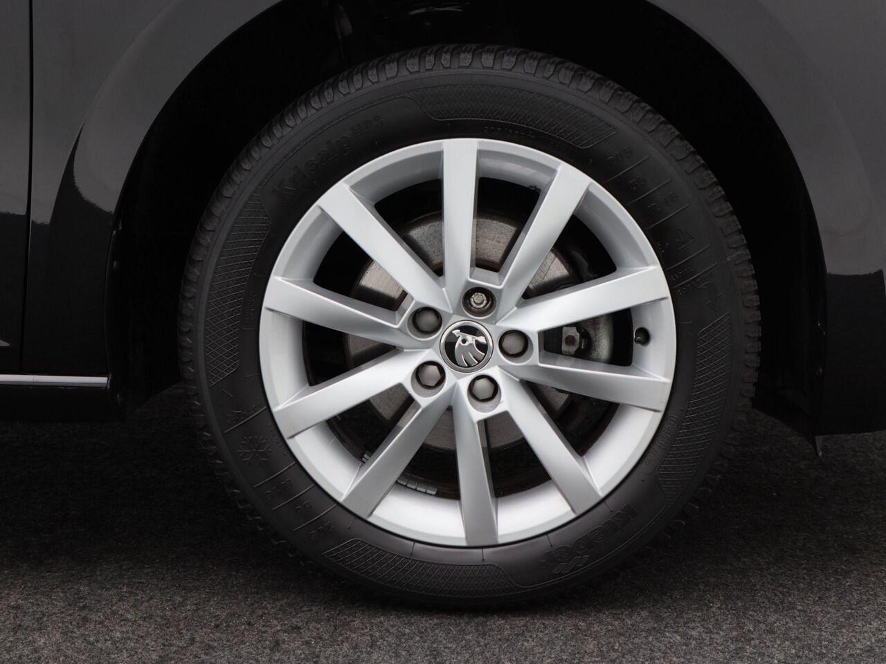 Skoda SCALA 1.0 TSi 115 Pk Ambition | Cruise Control | Airco | Parkeersensoren | Carplay | 16 Inch | 92.361 Km!!