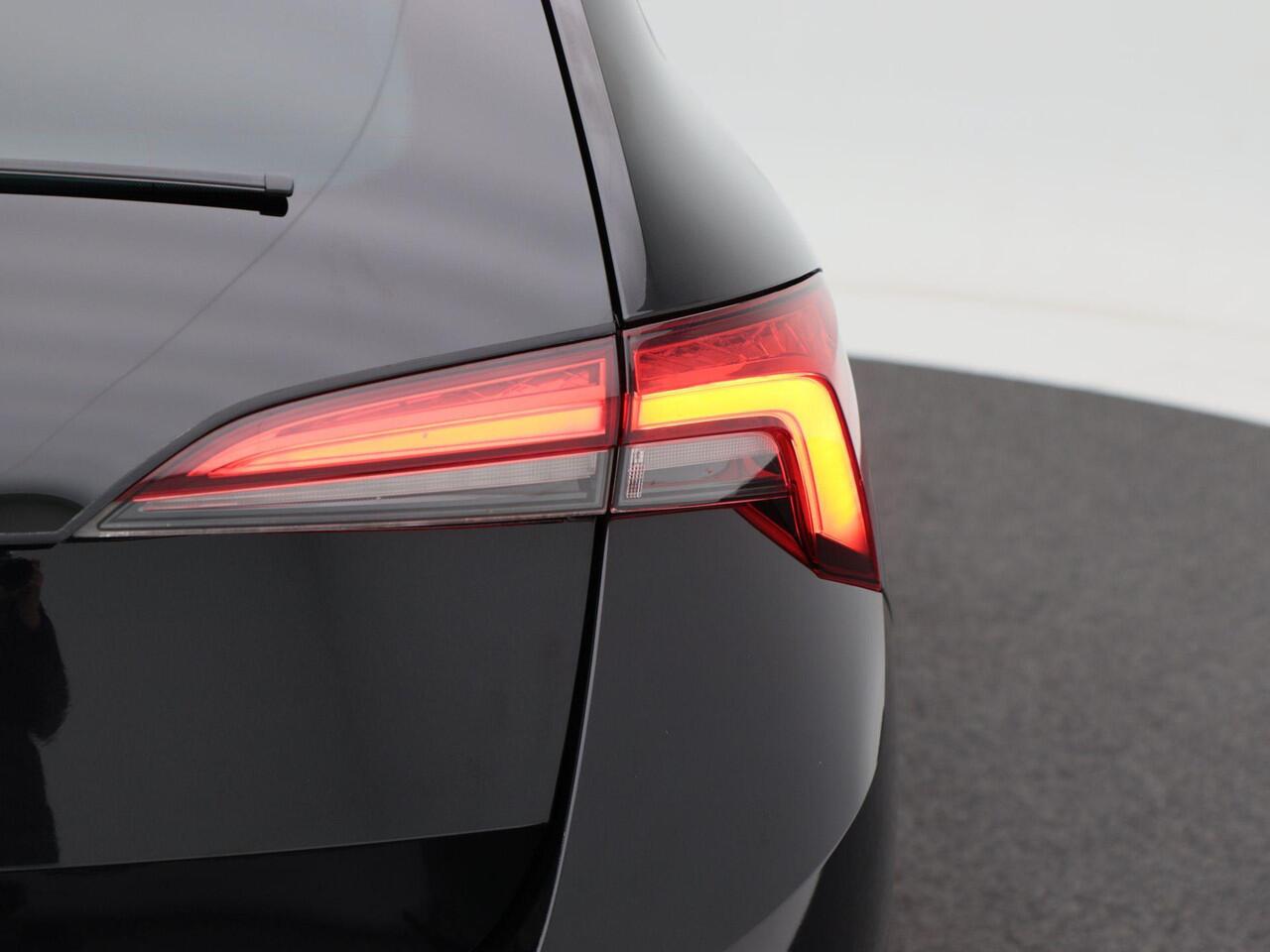 Skoda SCALA 1.0 TSi 115 Pk Ambition | Cruise Control | Airco | Parkeersensoren | Carplay | 16 Inch | 92.361 Km!!