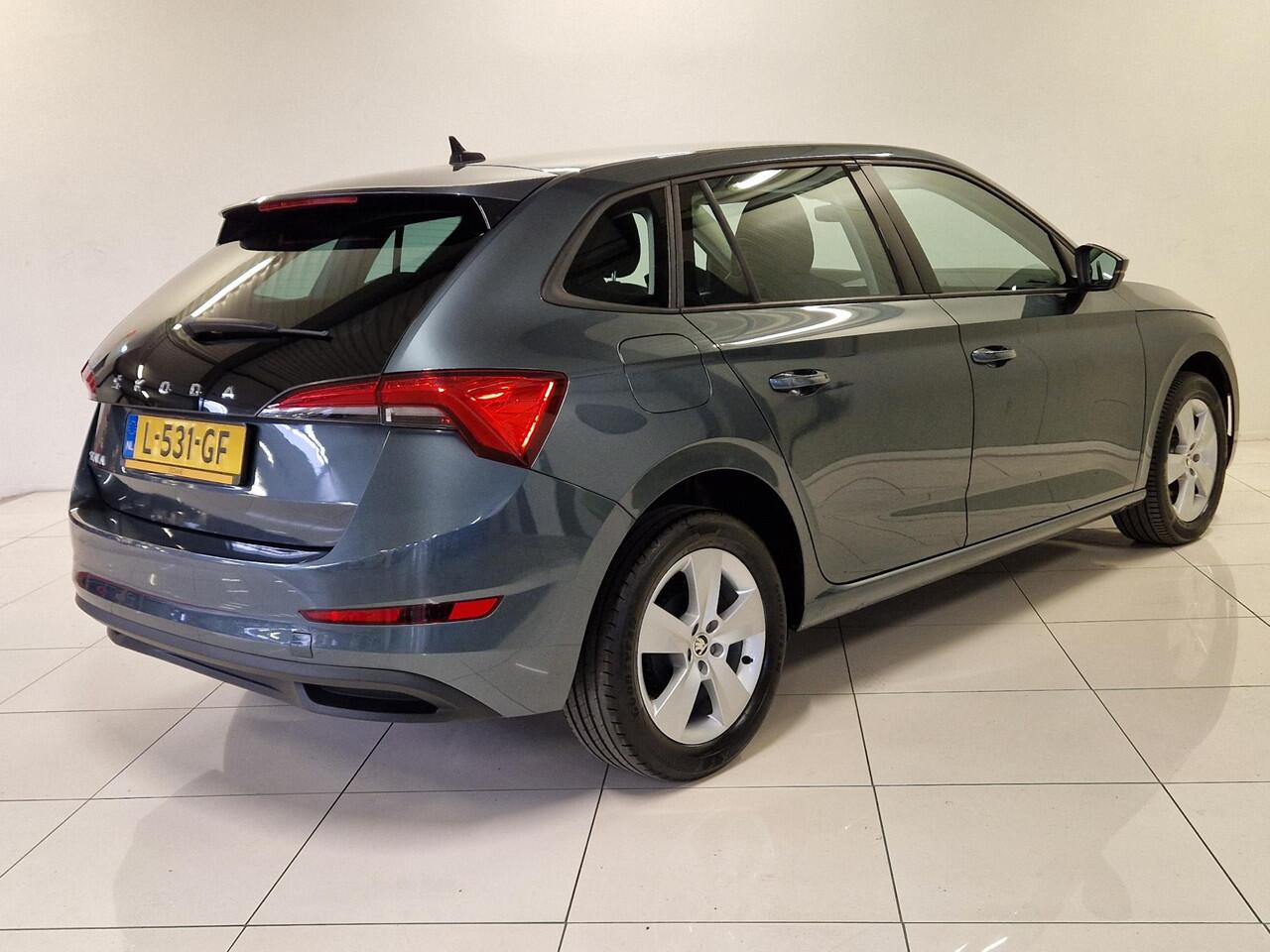 Skoda SCALA 1.0 TSI Ambition | Apple CarPlay / Android Auto navigatie | Climate Control | Licht metalen velgen |