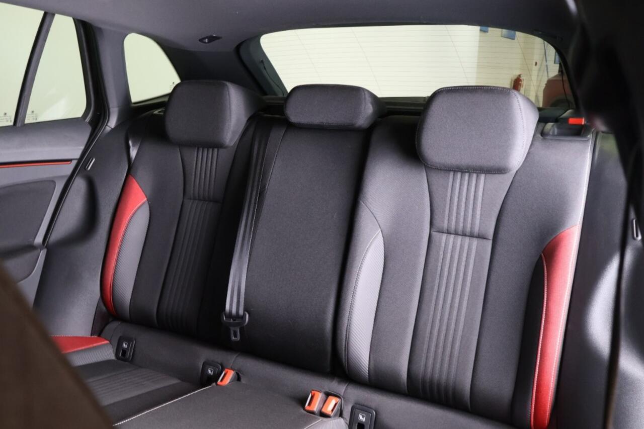 Skoda SCALA 1.5 TSI DSG 150pk Monte Carlo - Panoramadak - Digitaal dashboard