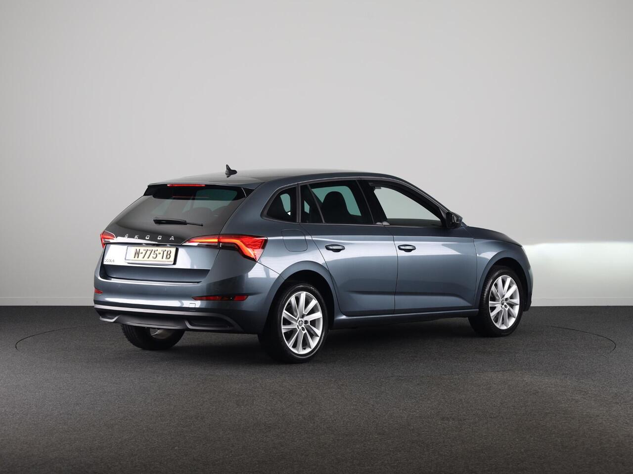 Skoda SCALA 1.0 TSI Sport Business 110 pk Automaat (DSG) | Navigatie | Parkeersensoren achter | Achteruitrijcamera | Adaptieve cruise control | Full LED koplampen | Voll. digitaal instrumentenpaneel |
