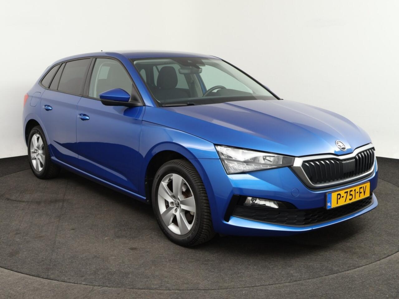 Skoda SCALA 1.0 TSI Ambition | DSG o CarPlay o Trekhaak o Parkeersensoren