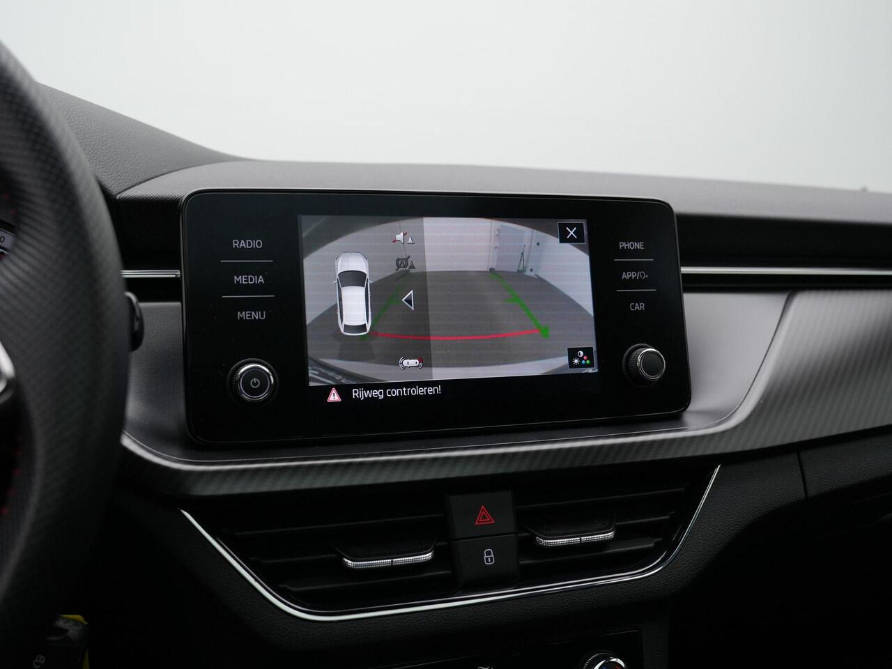 Skoda SCALA 1.5 TSI 150 pk DSG Monte Carlo | Panoramadak | Achteruitrijcamera | Carplay