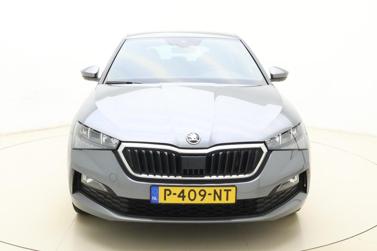 Skoda SCALA 1.0 TSI Sport Business Automaat | Digitale cockpit | Navi | Lichtmetalen velgen | Sportstoelen | LED verlichting | Parkeersensoren