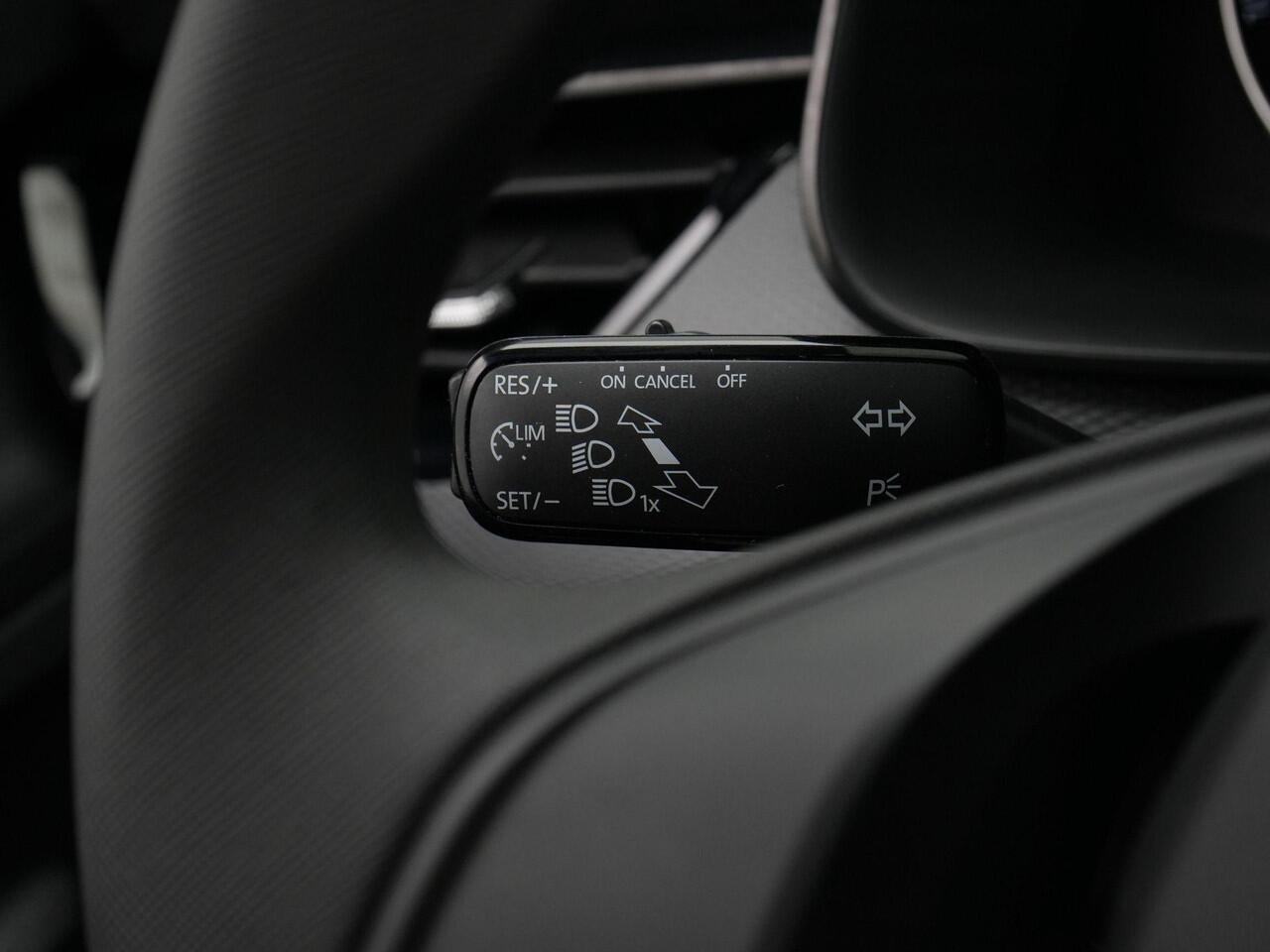 Skoda SCALA 1.0 TSI 95 pk Active | Carplay | Cruise Control | LED voor/achter | Trekhaakvoorbereiding