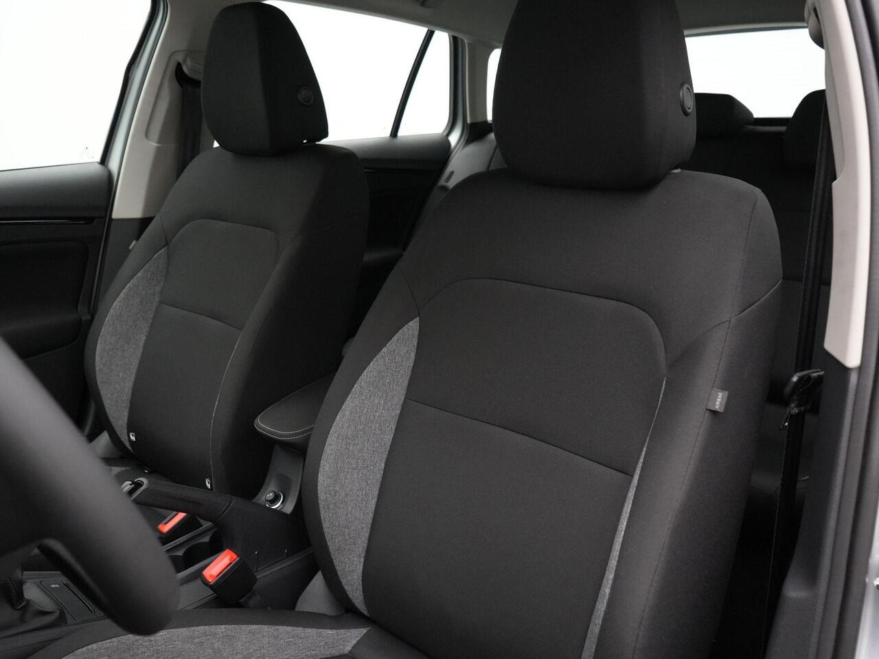 Skoda SCALA 1.0 TSI 95 pk Active | Carplay | Cruise Control | LED voor/achter | Trekhaakvoorbereiding