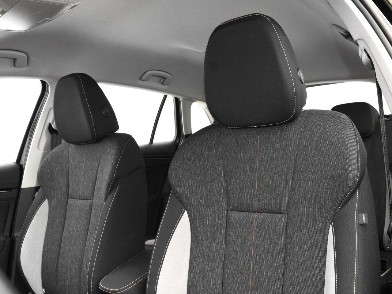 Skoda SCALA 1.0 TSI 110pk Business Edition · Apple/Android Car Play · Navigatie · Stoelverwarming · P-Sensoren · Draadloos Opladen · 17 Inch · Garantie t/m 10-08-2027 of 100.000km